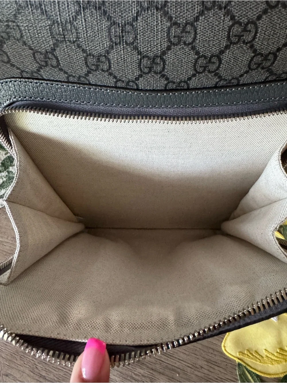 Gucci Unisex Gray GG Supreme Canvas Backpack Silver Double G Hardware